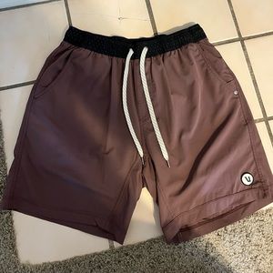 Vuori Shorts